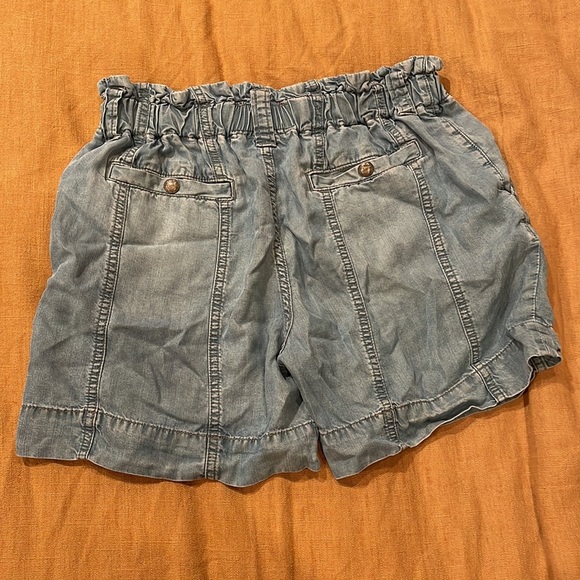 Closed paper bag lyocell high-rise pocketed shorts - Picture 4 of 7